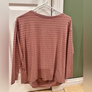 EUC lululemon back in action long sleeve shirt size 6